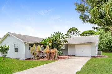 646 SW Byron St Port St Lucie, FL 34983